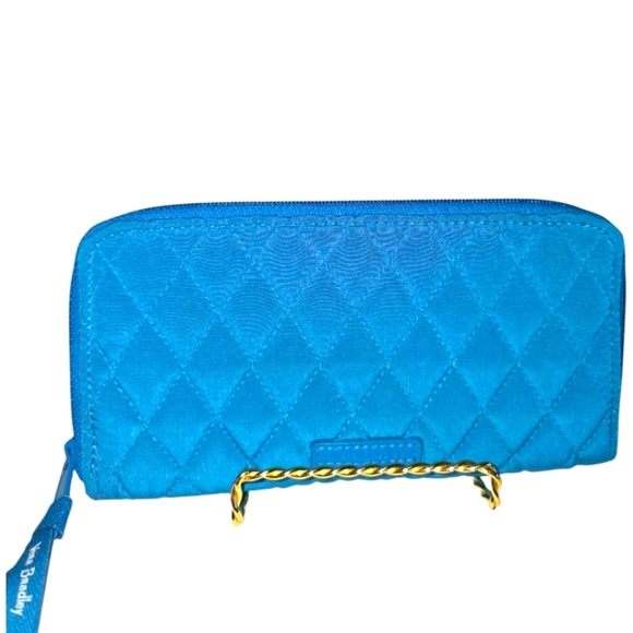 Vera Bradley Teal Quilted Large Zip Wallet - Picture 1 of 3